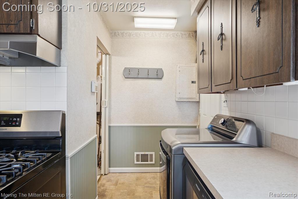 4943 Pardee Avenue N, Dearborn Heights, MI 48125 — Photo 11