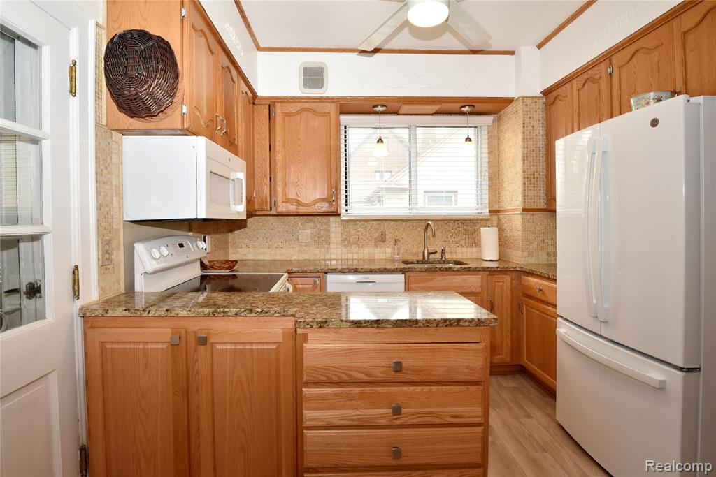 14127 Woodmont Avenue, Detroit, MI 48227 — Photo 12