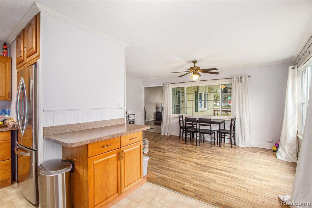 6105 SARATOGA Lane, Flint, MI 48506 — Photo 7