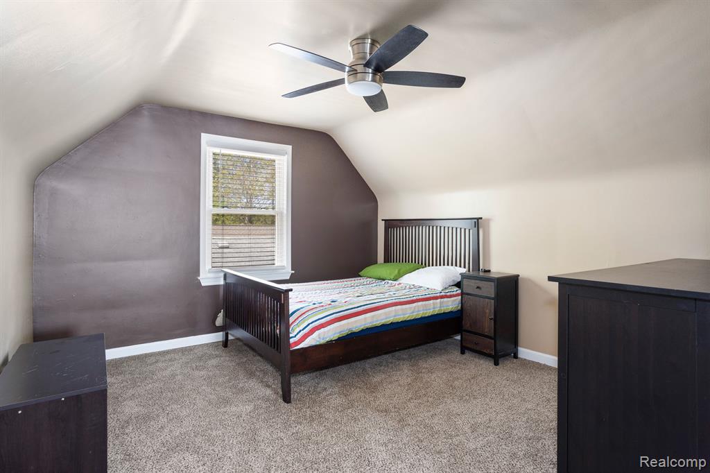 620 W KALAMA Avenue, Madison Heights, MI 48071 — Photo 13