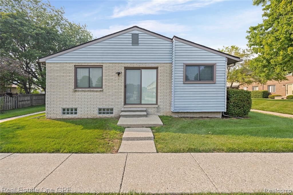 48558 Sugarbush, Chesterfield, MI 48047 — Photo 5