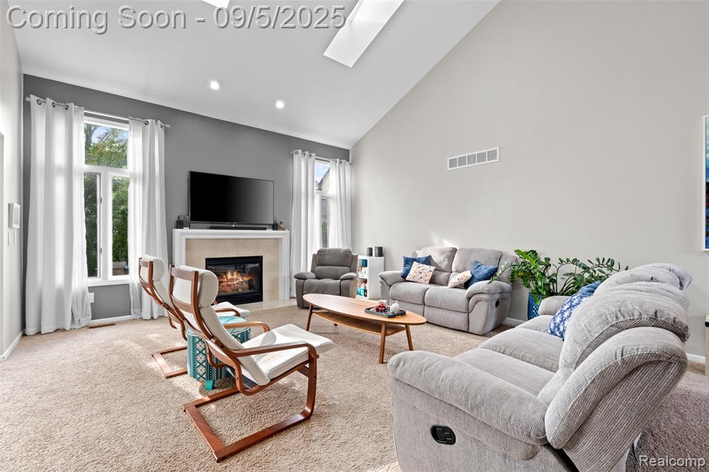 45339 Diamond Pond Drive, Macomb, MI 48044 — Photo 8