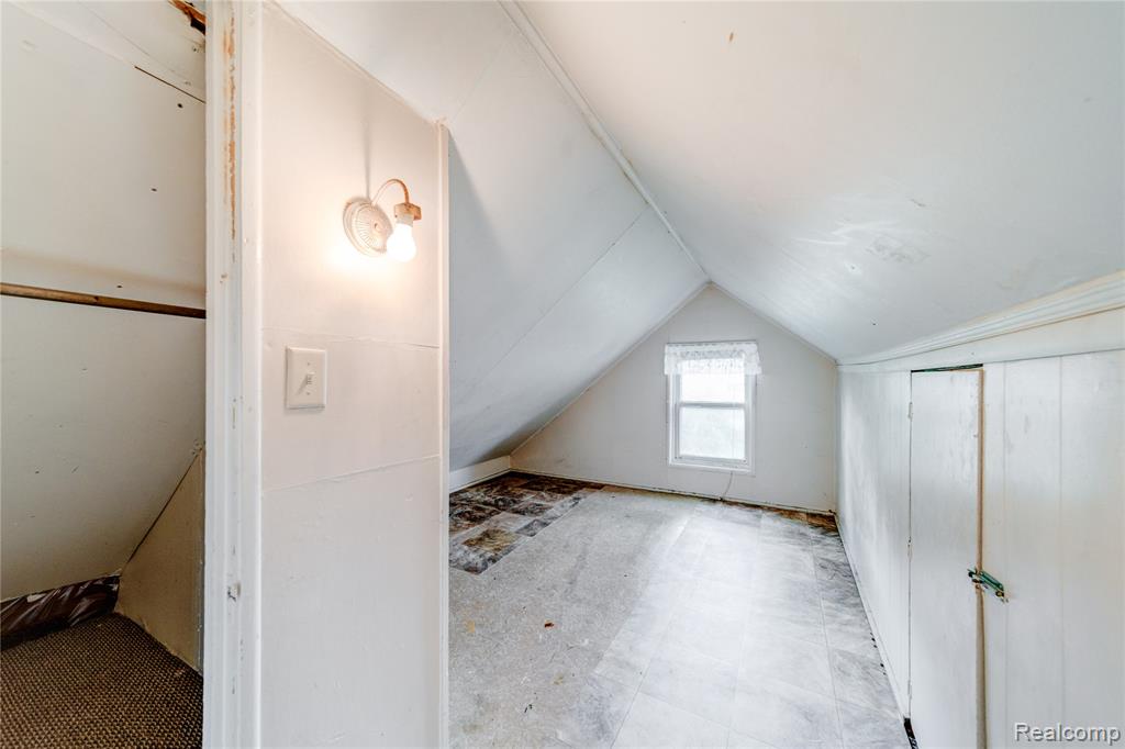 1024 8th Street, Port Huron, MI 48060 — Photo 12