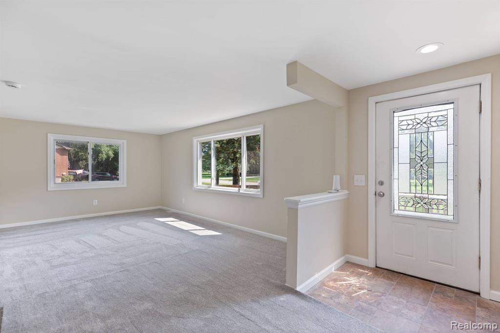 60859 Eyster Road, Rochester, MI 48306 — Photo 5