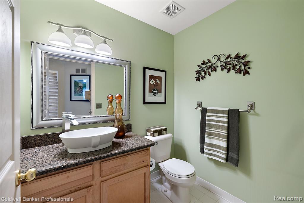 451 GOLF VILLA Drive, Oxford, MI 48371 — Photo 30
