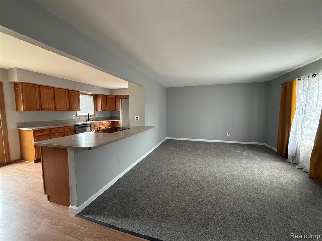 42768 Buckingham Drive, Sterling Heights, MI 48313 — Photo 3