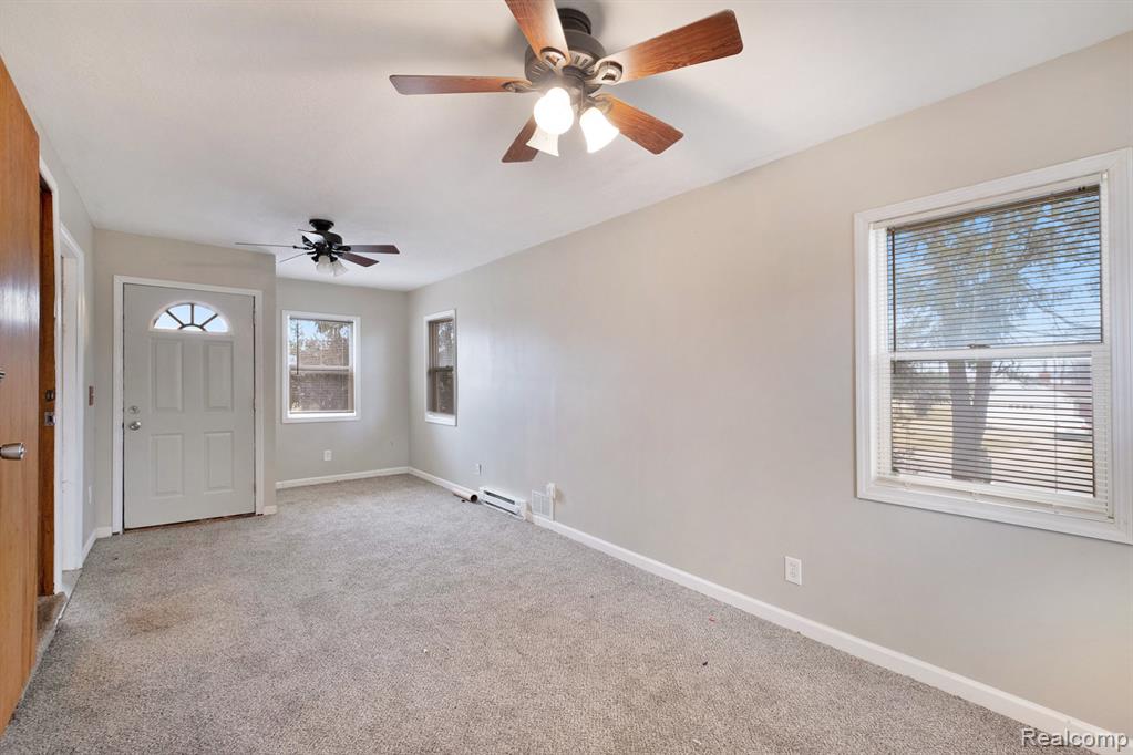 4138 Lapeer Road, Burton, MI 48509 — Photo 5