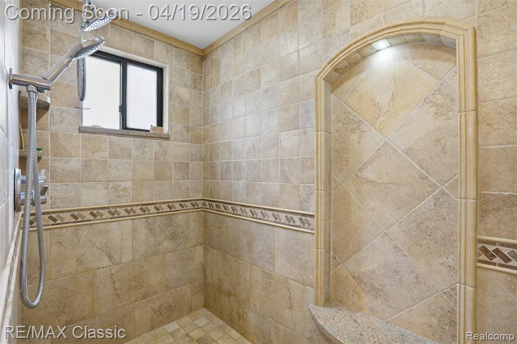 3398 Tiquewood, Commerce Twp, MI 48382 — Photo 34