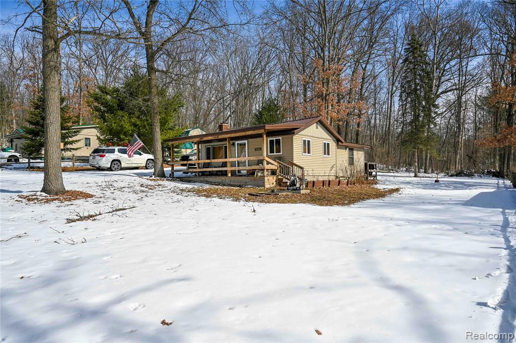 4712 Poplar Drive, Harrison, MI 48625 — Photo 8