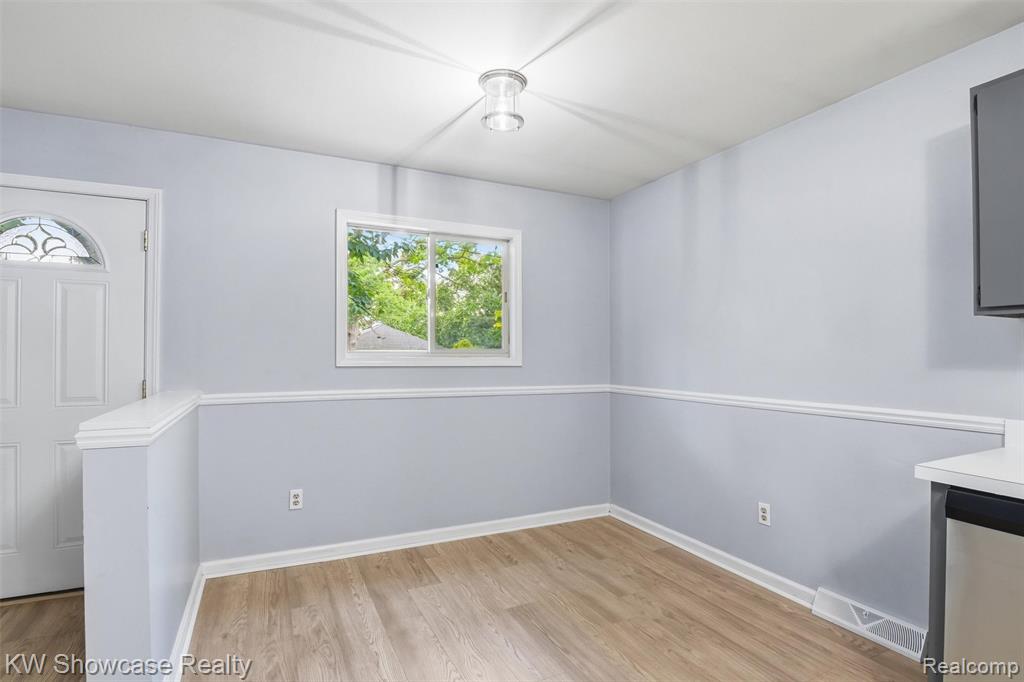 801 Farnsworth Road, White Lake, MI — Photo 12