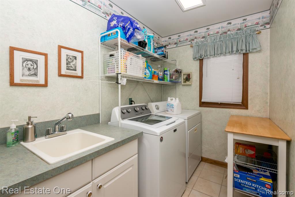 41344 Beacon Road, Novi, MI — Photo 44