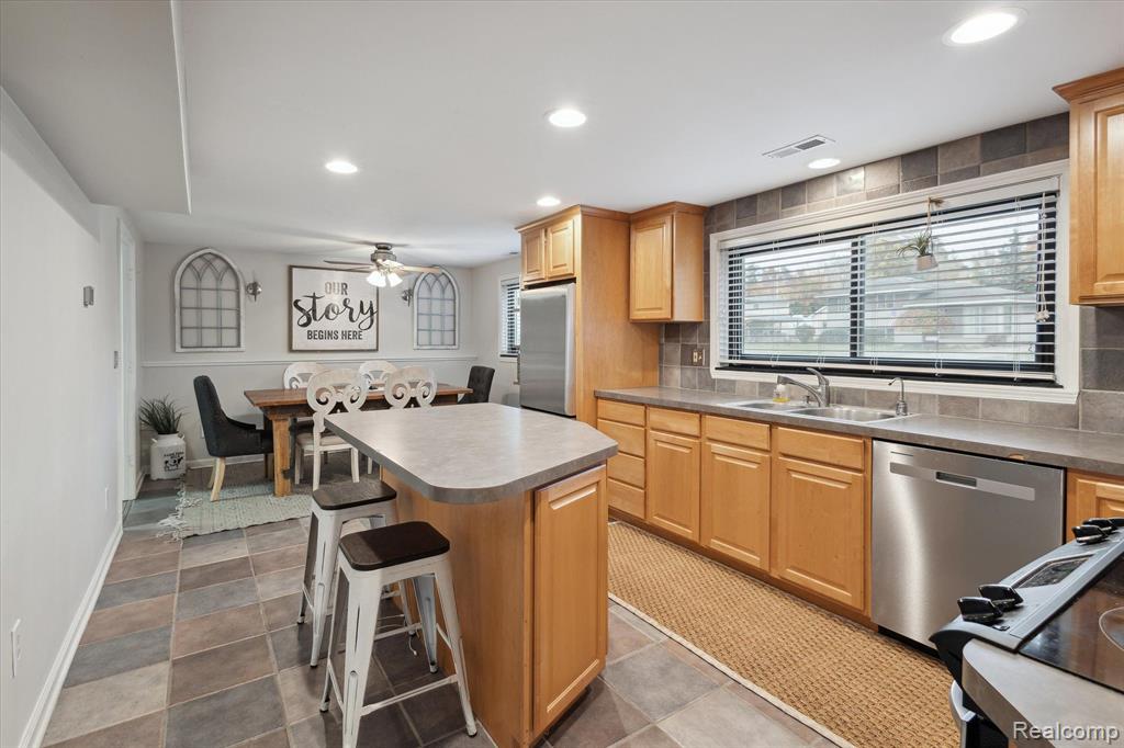 798 PANORAMA Drive, Milford, MI 48381 — Photo 12