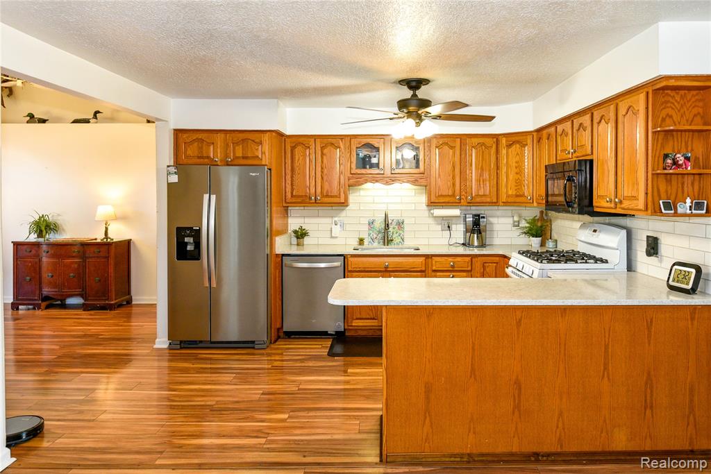47940 Mallard Drive, Chesterfield, MI 48047 — Photo 48