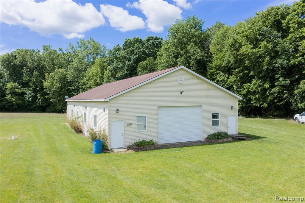 10069 Silver Lake Road, Linden, MI 48451 — Photo 6
