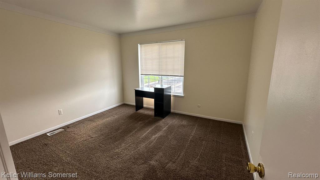 433 Fox Hills, #6, Bloomfield, MI 48304 — Photo 18