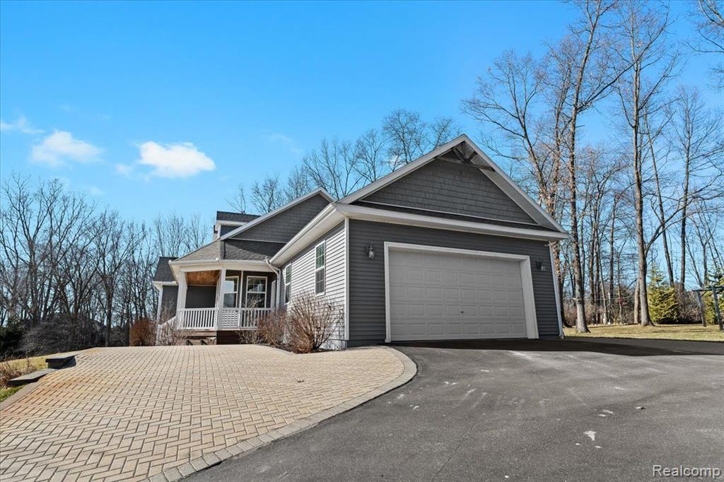 4377 BOOTJACK Trail, Howell, MI 48843 — Photo 37