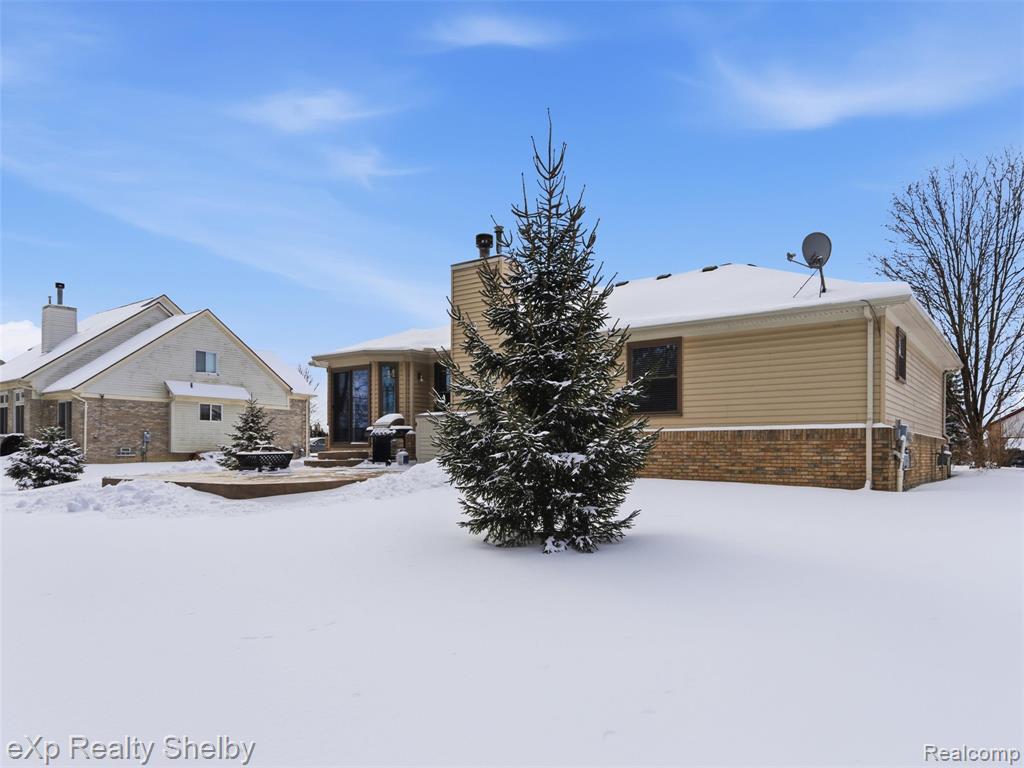 53152 Cripple Creek Drive, Chesterfield, MI 48047 — Photo 38