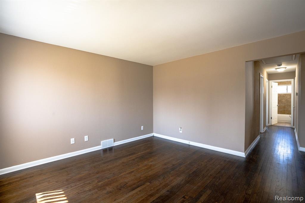 7431 ANNA Avenue, Warren, MI 48092 — Photo 3