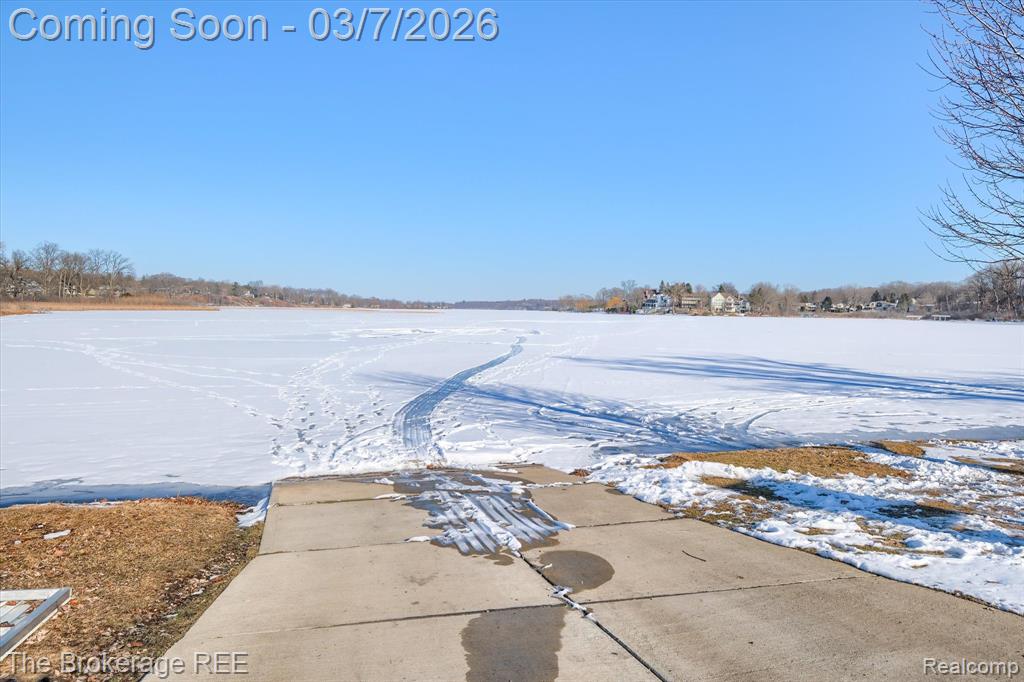 4405 Green Lake Road, West Bloomfield, MI 48323 — Photo 47