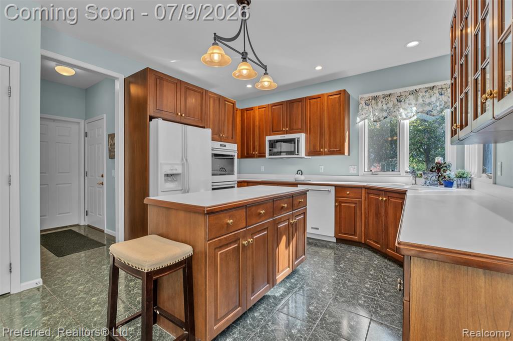 17649 Rolling Woods Circle, Northville, MI 48168 — Photo 36