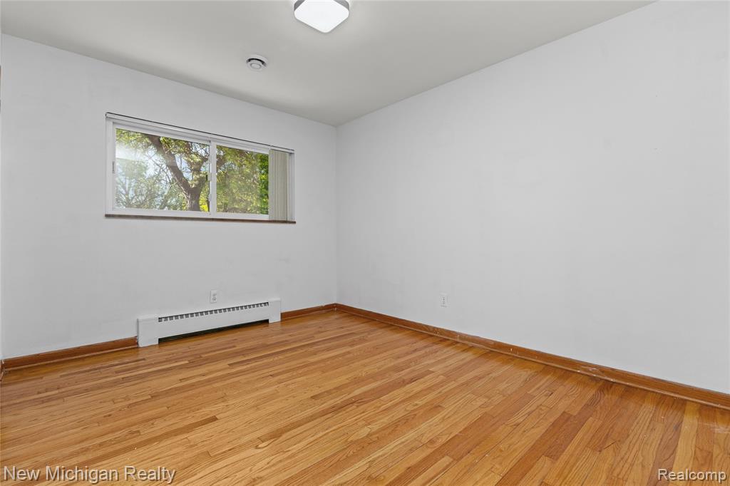 8359 Chicago Road, Warren, MI 48093 — Photo 28