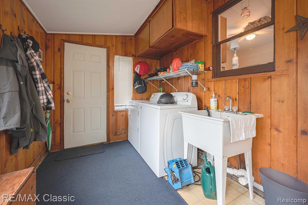 406 COMMON Street, Walled Lake, MI 48390 — Photo 7