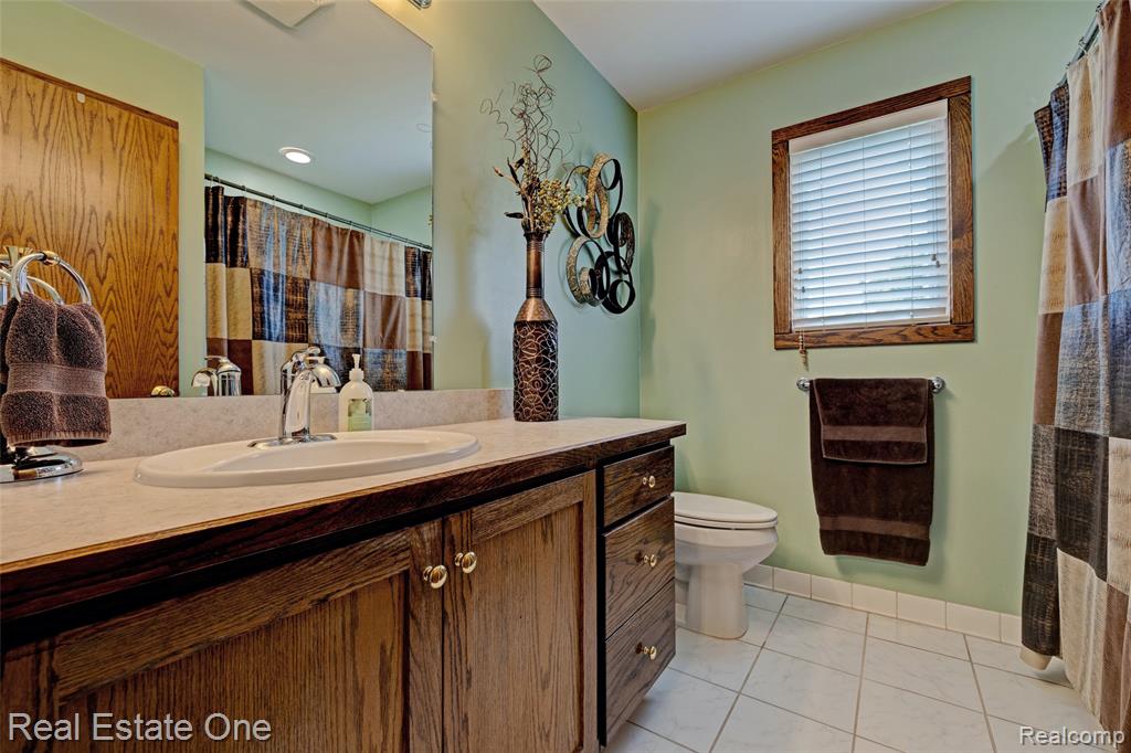 5899 Cobblestone Drive, Almont, MI 48461 — Photo 14