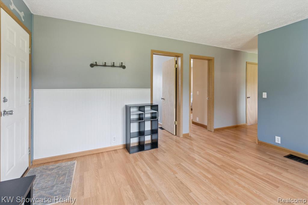 1105 Hanna Drive, Mundy, MI 48439 — Photo 30