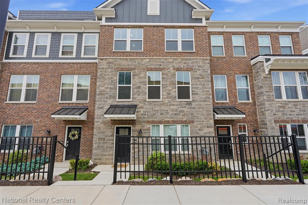 43034 Atwood Avenue, Novi, MI — front exterior