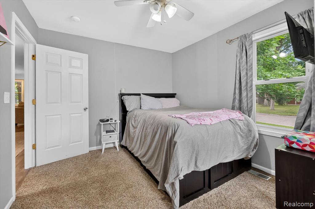 9115 Maplewood Drive, White Lake, MI — Photo 27