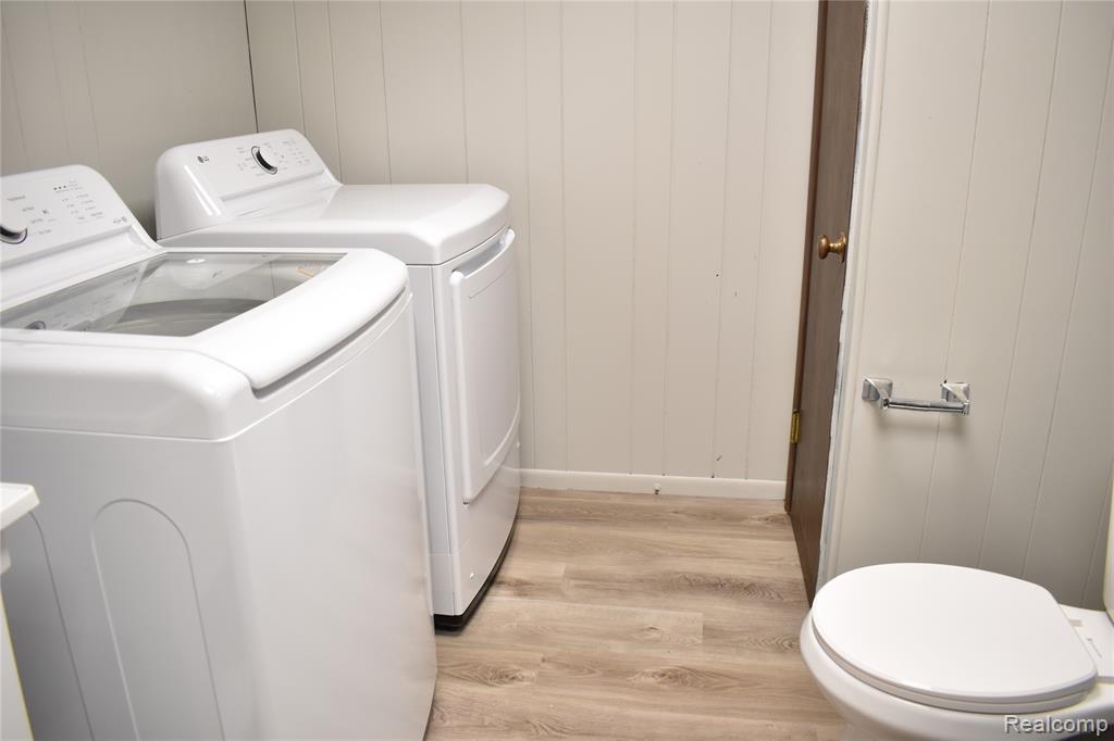 2073 Bordeaux Street, West Bloomfield, MI 48323 — Photo 49