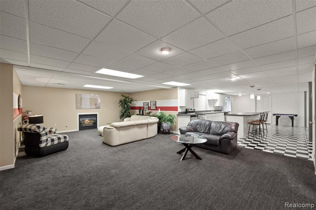 6993 Crosswell Drive, West Bloomfield, MI — Photo 36