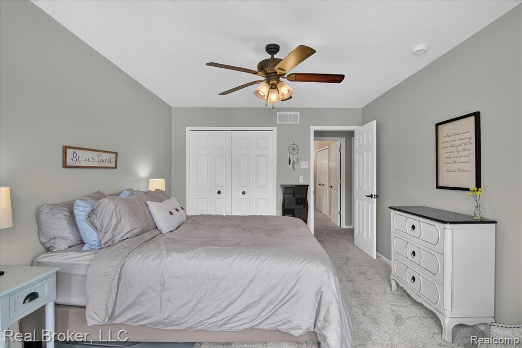 15156 Oak Valley Lane, Monroe, MI 48161 — Photo 32