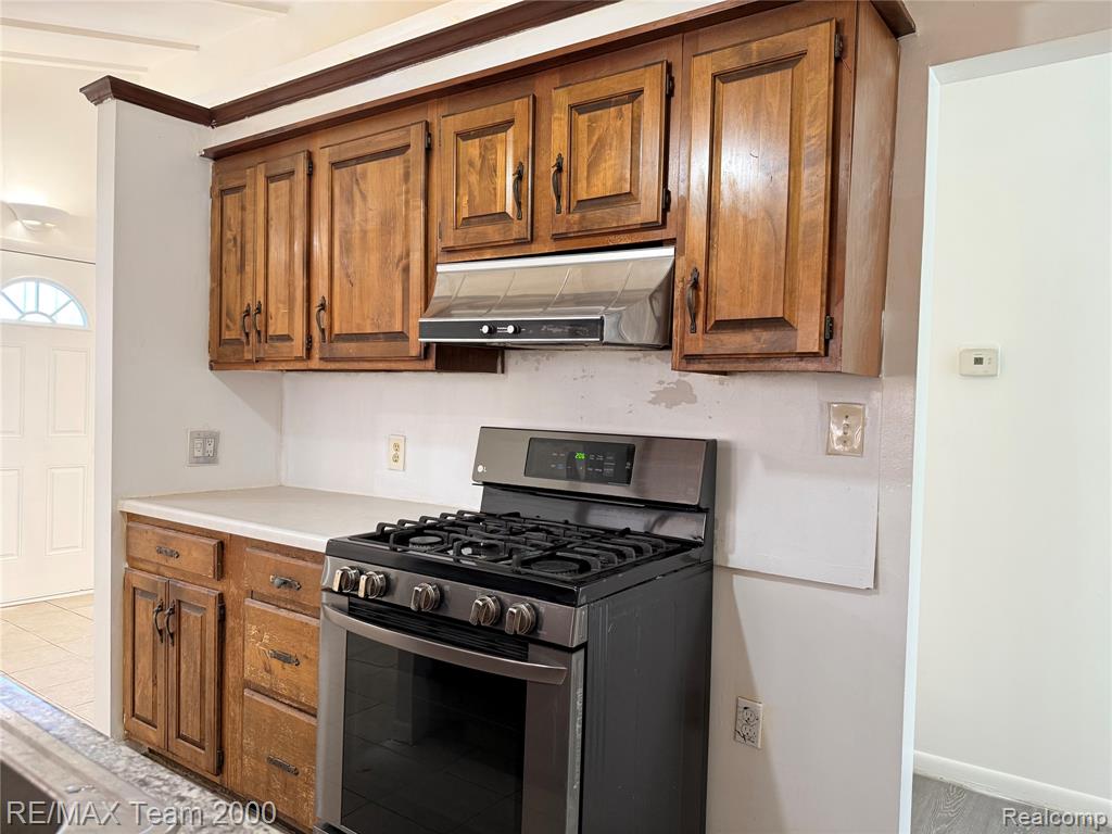 4665 Syracuse Street, Dearborn Heights, MI 48125 — Photo 12