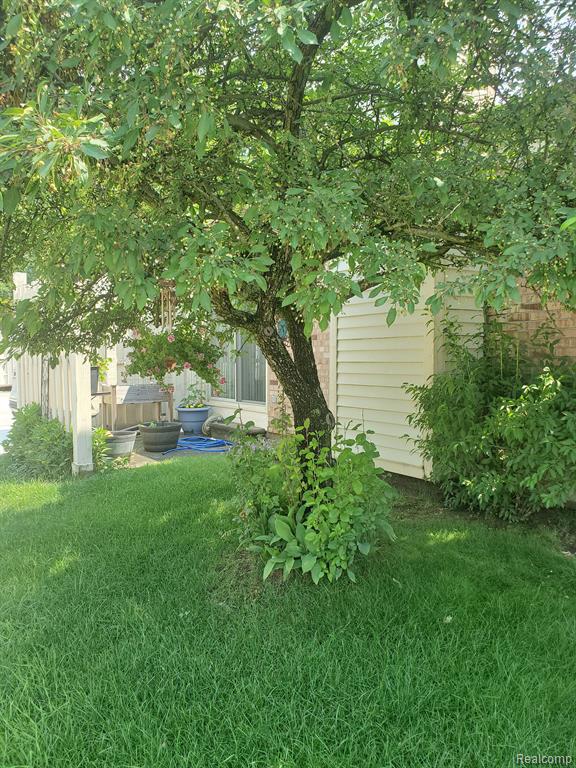 1469 DOVER Hill N, Unit 53, Walled Lake, MI 48390 — Photo 21