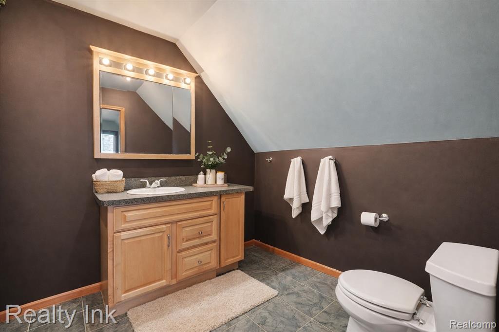 27132 Groveland Street, Madison Heights, MI 48071 — Photo 14