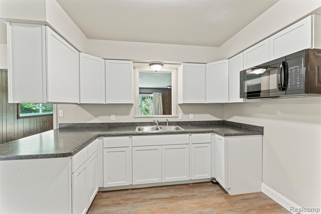 4089 Day Street, Burton, MI 48519 — Photo 19