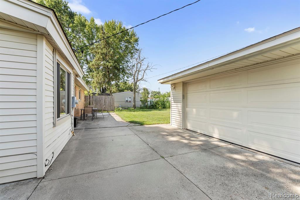 9971 Hartel Court, Livonia, MI 48150 — Photo 20