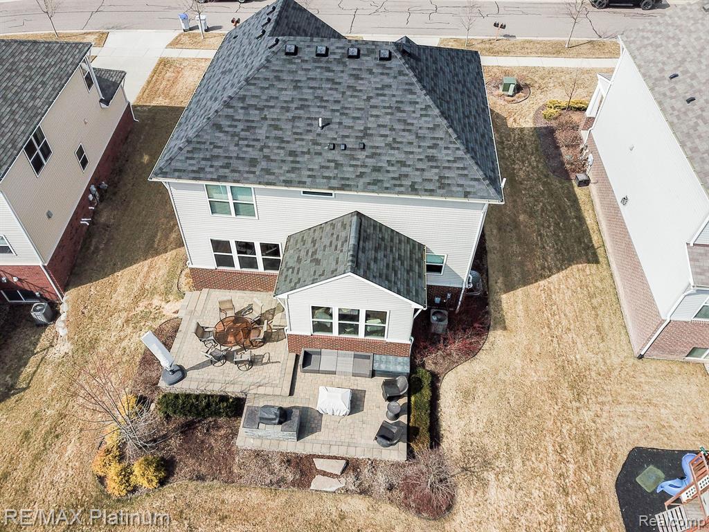 29914 BRAEBURN, New Hudson, MI 48165 — Photo 2
