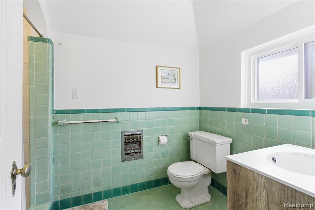 17566 Fairfield Street, Detroit, MI 48221 — Photo 17