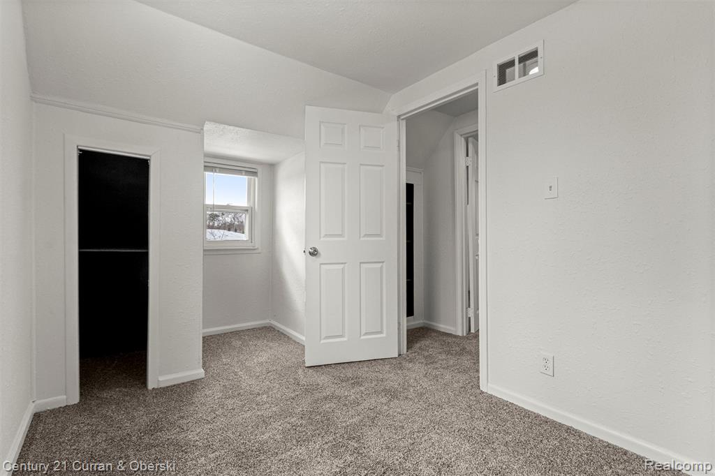 5514 Ashley Street, Detroit, MI 48236 — Photo 13