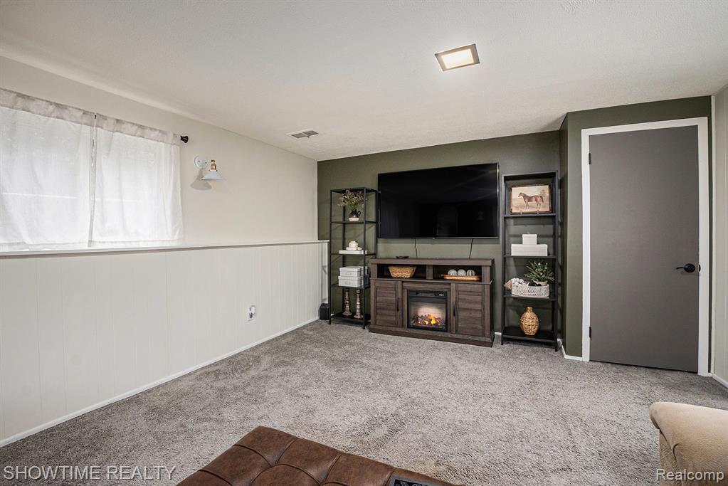 633 Ellen Avenue, Royal Oak, MI 48073 — Photo 20