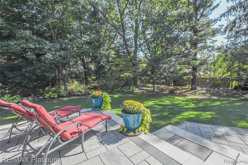 4215 Rolling Pines Court, Commerce Twp, MI 48382 — Photo 6