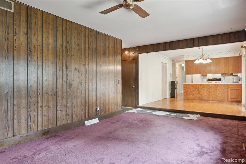 8812 Rio Vista Street, Green Oak, MI 48116 — Photo 13
