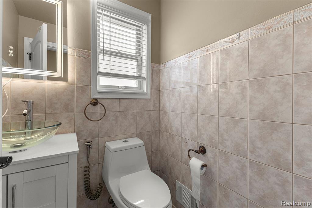7644 Steadman Street, Dearborn, MI 48126 — Photo 14