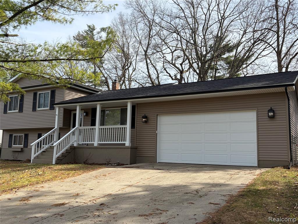 970 Golfview Drive, Lake Orion, MI 48362 — Photo 3