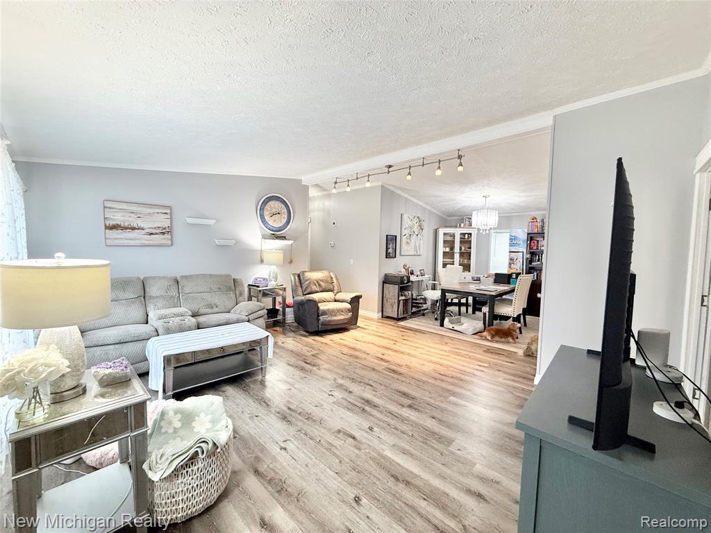 2245 Webber Avenue, Burton, MI 48529 — Photo 18
