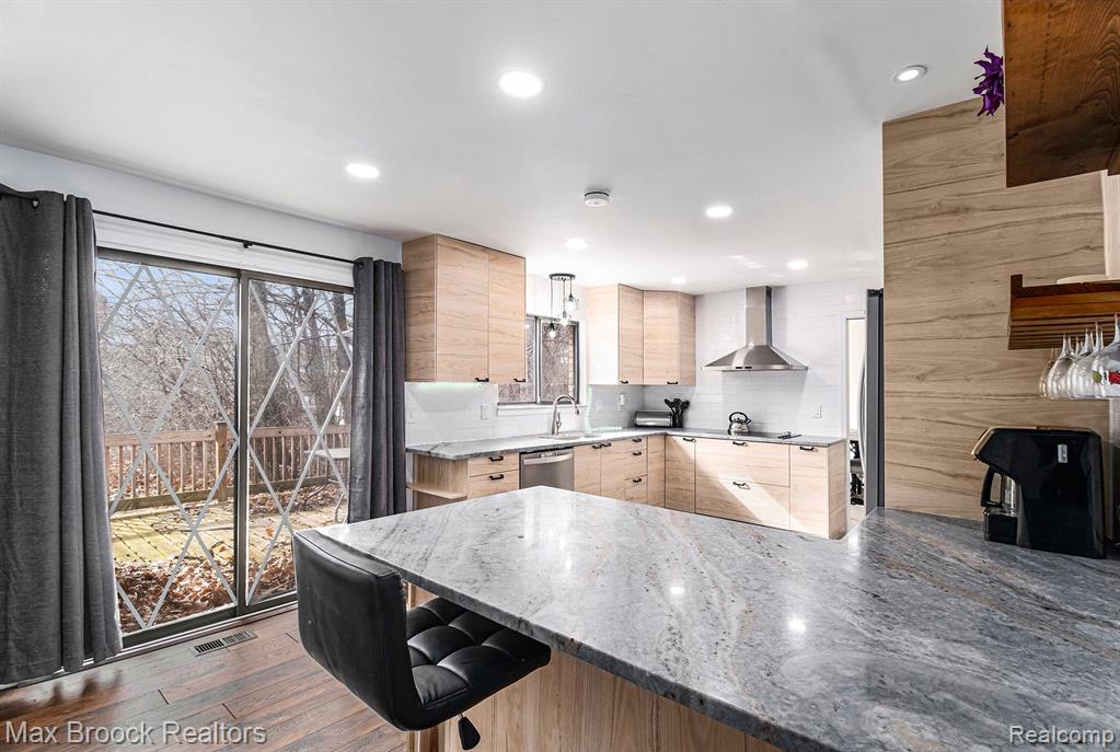 5962 CHERRY CREST Drive, West Bloomfield, MI — Photo 16