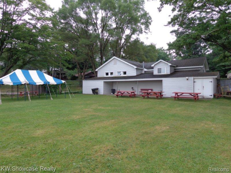 7969 Richardson Road, West Bloomfield, MI 48323 — Photo 5