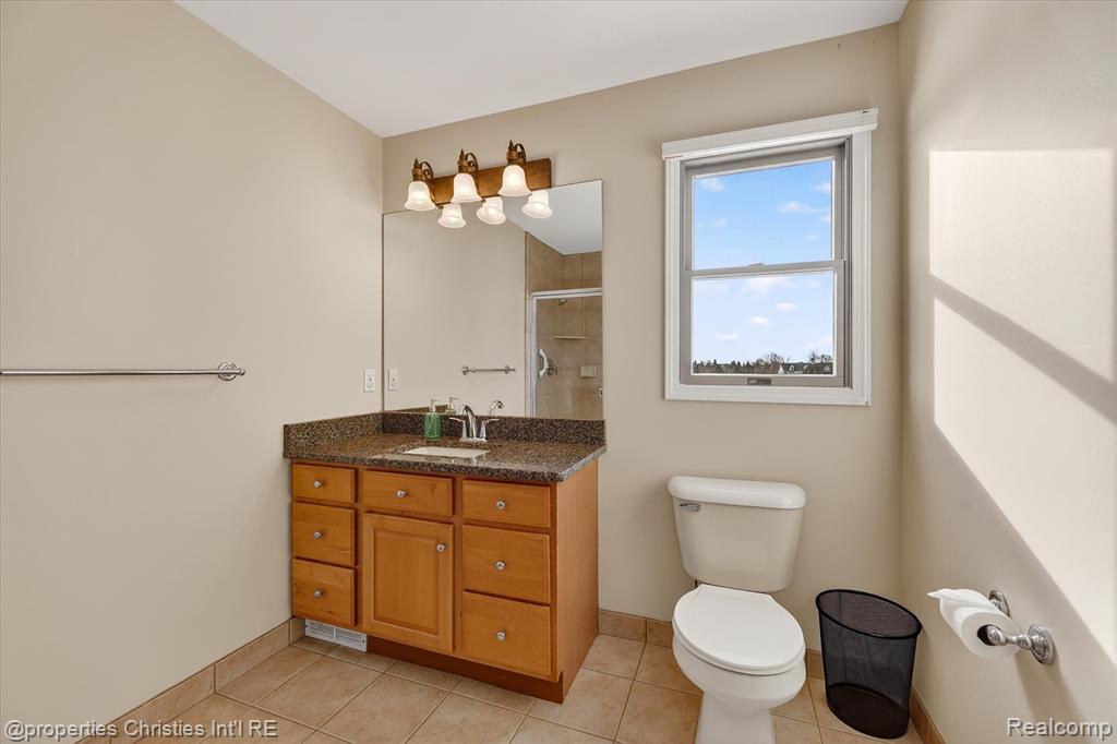 45653 TOURNAMENT Drive N, Northville, MI 48168 — Photo 52